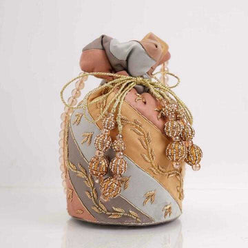 Meher Chattapatti Potli – A Splash of Elegance & Vibrance! For Bridal/Wedding